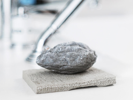 Handgemachte Torf-Rauchseife, Celement