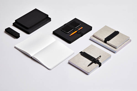 Carnet de notes Nuuna, Voyager L, noir