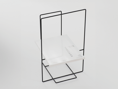 Rewire Magazine newspaper storage rack, tre product, medium black